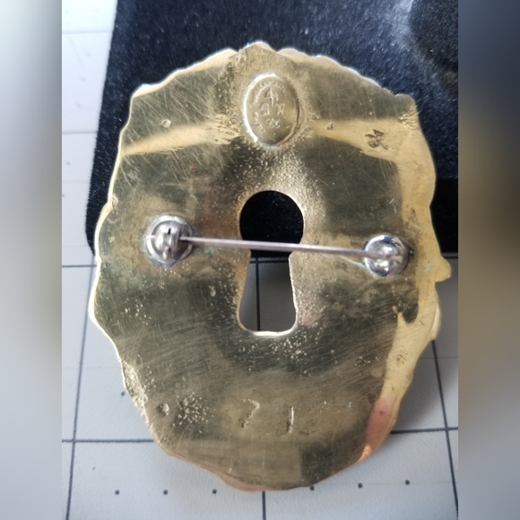 Vintage 1930's Max Rieg Colonial Williamsburg Baroque Escutcheon Brooch - Picture 3 of 6